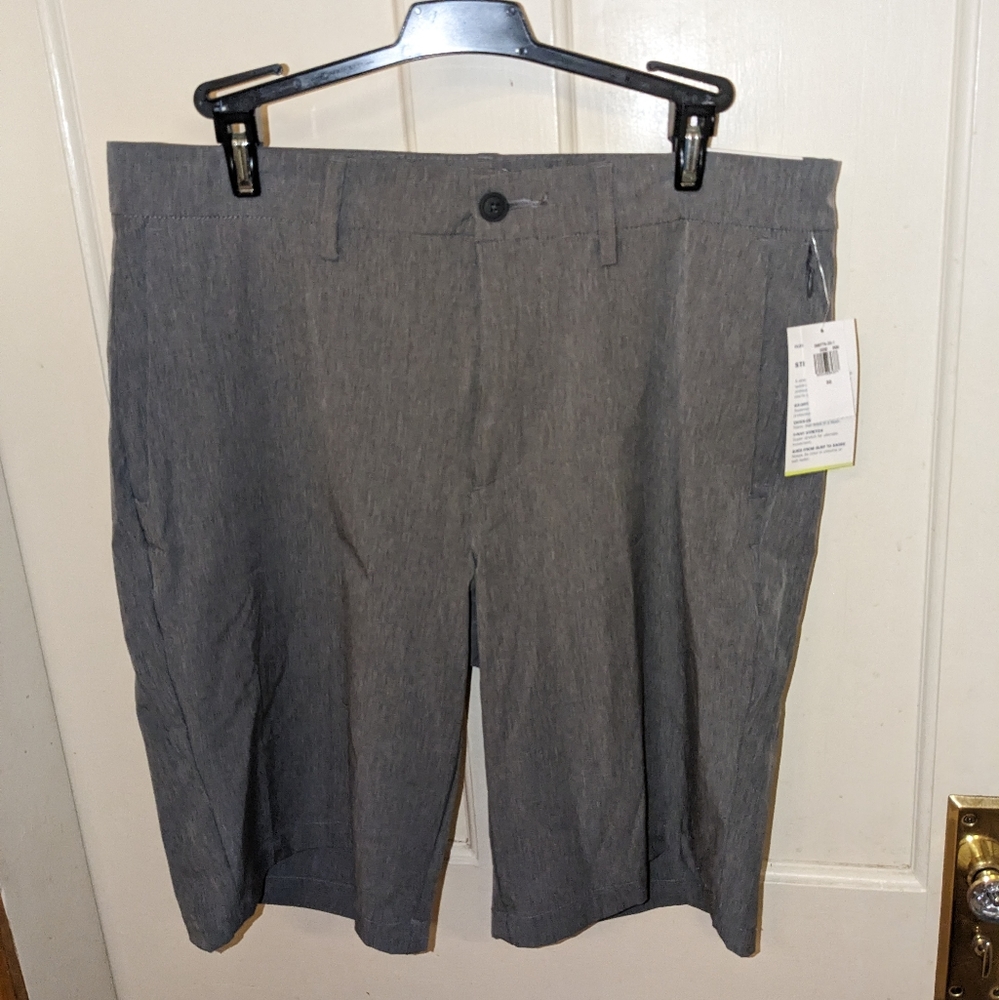 Old Navy Active Stretch Tech Zipper Shorts